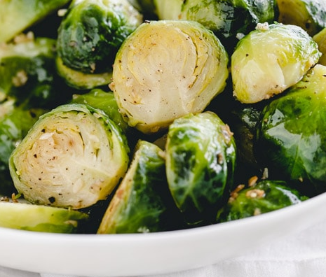 Steamed Brussels Sprouts with Garlic Recipe