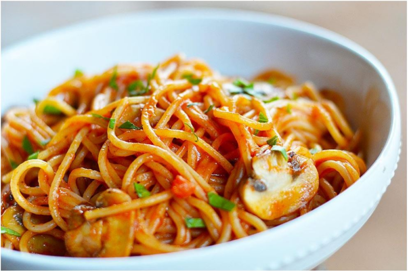 Mushroom Spaghetti in Tomato Sauce